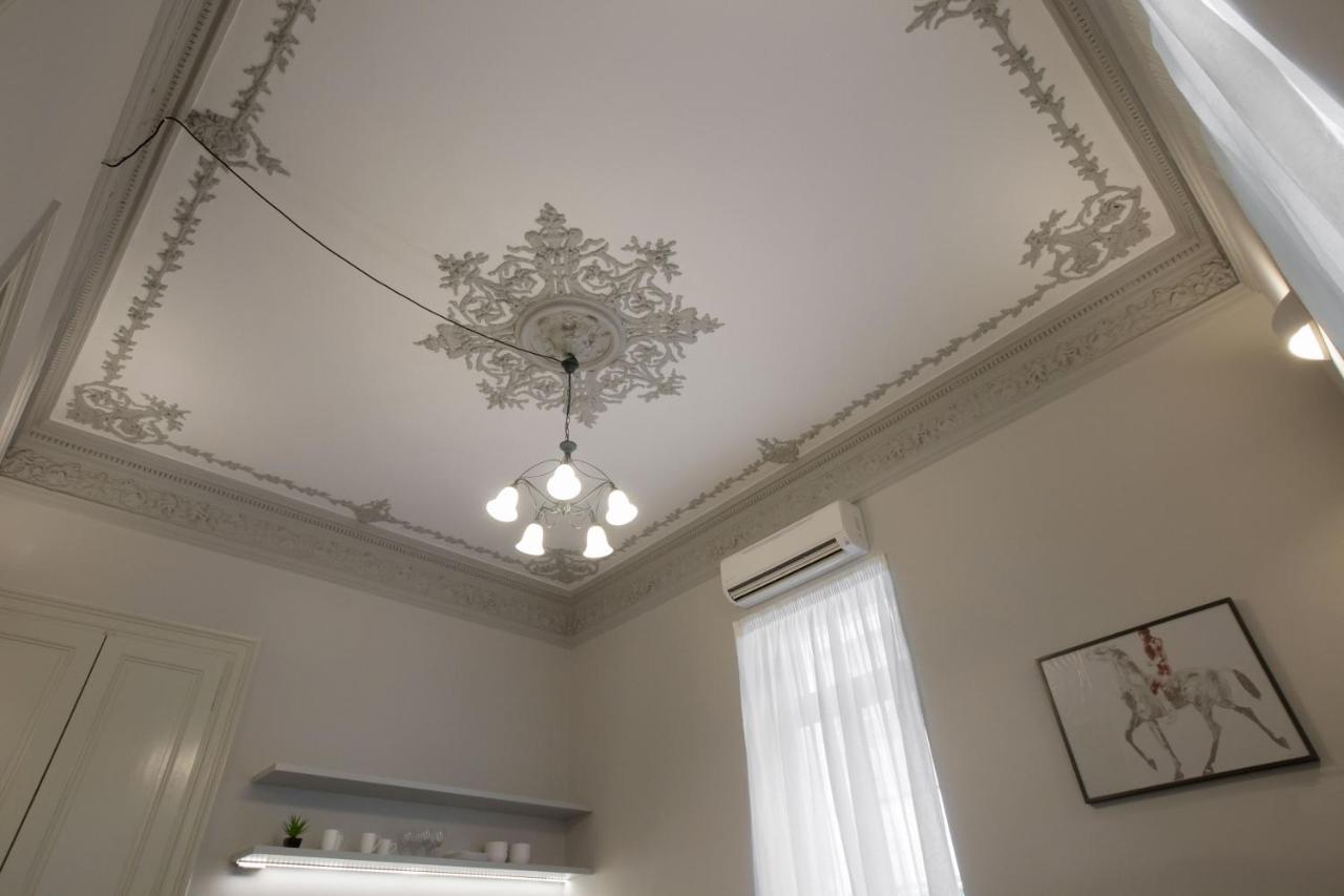 Sophisticated Apartment In Syntagma By Ghh Ateny Zewnętrze zdjęcie