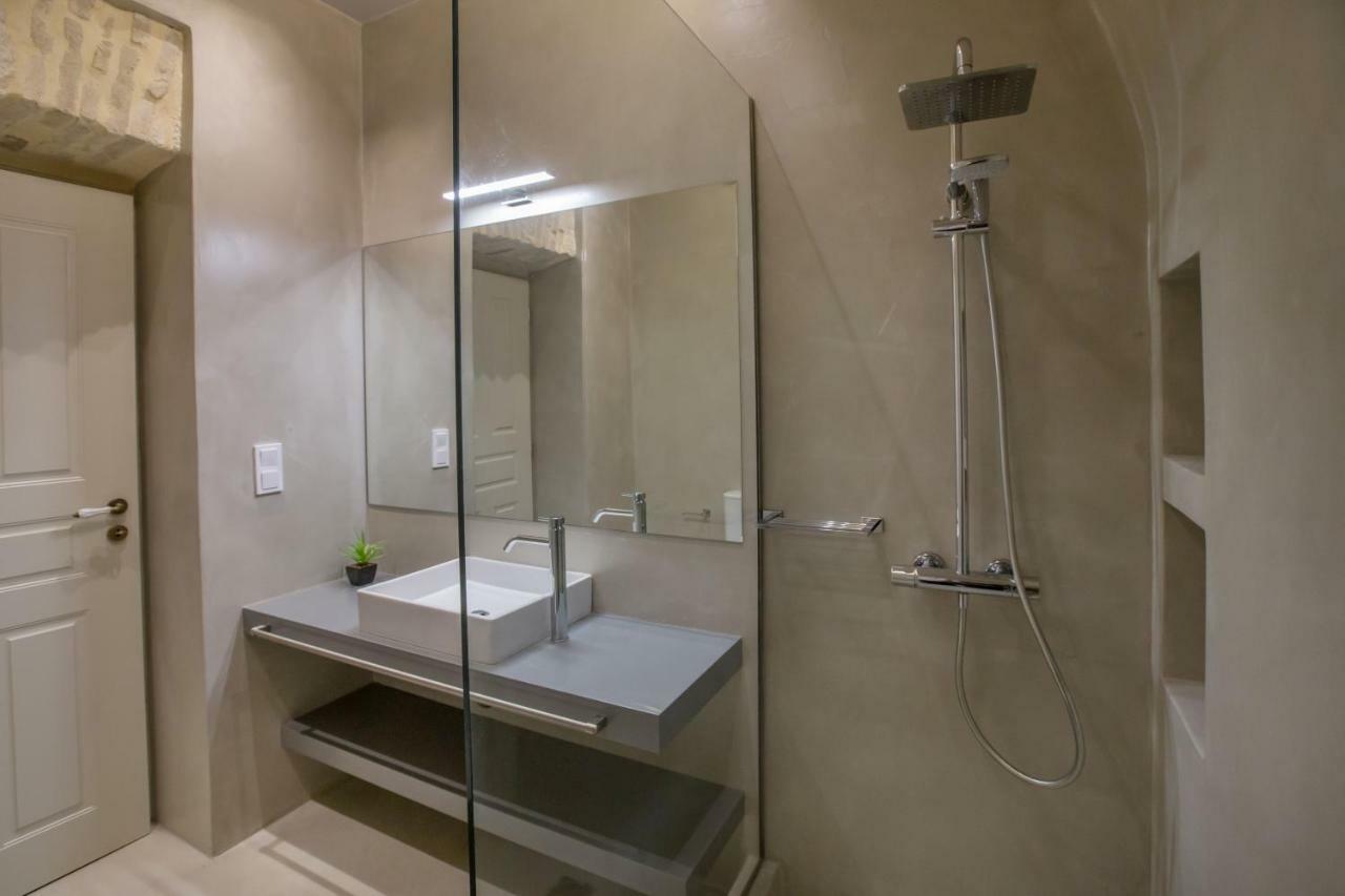 Sophisticated Apartment In Syntagma By Ghh Ateny Zewnętrze zdjęcie